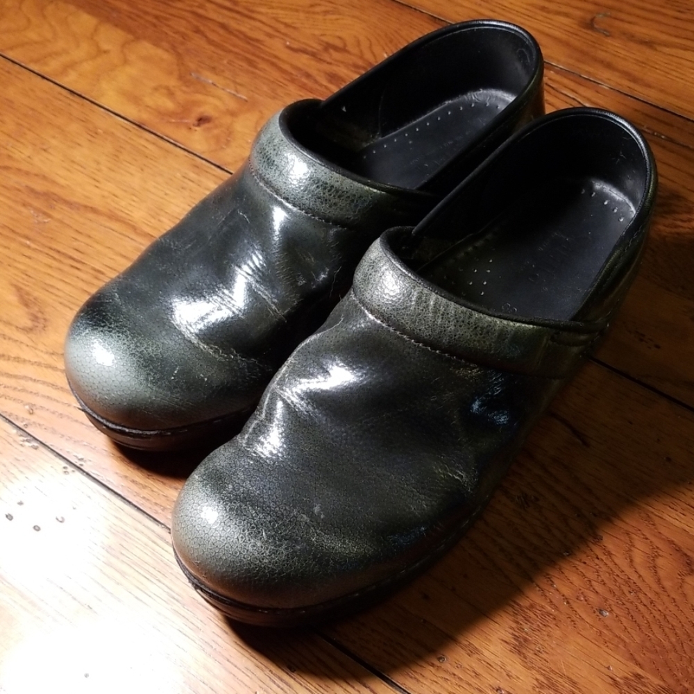 Sanita Danish clogs